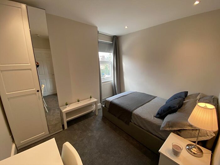 Flat To Rent In Hastings Road, Maidstone, ME15