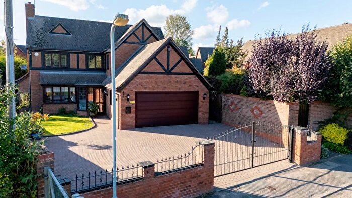 5 Bedroom Detached House For Sale In Oldacre Close, Sutton Coldfield, B76