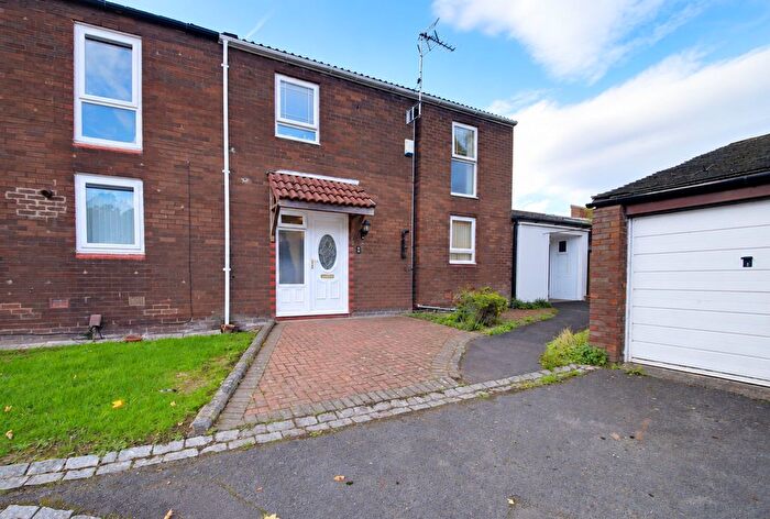 3 Bedroom Terraced House For Sale In Worthington Close, Palacefields, WA7