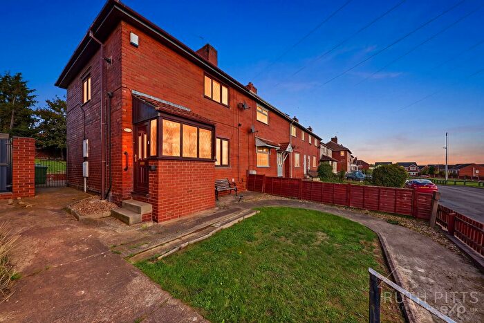 3 Bedroom End Of Terrace House For Sale In Strickland Road, Upton, WF9