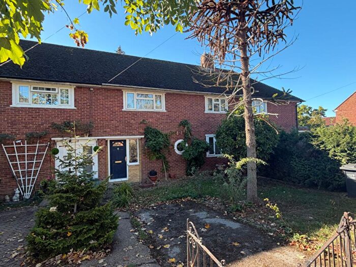 3 Bedroom Terraced House For Sale In Wellcroft Road, Welwyn Garden City, AL7