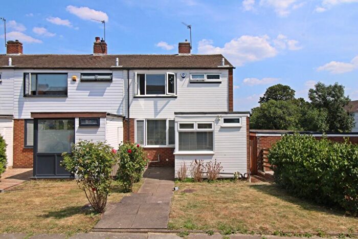 3 Bedroom End Of Terrace House For Sale In Brenchley Close, Bromley, BR2