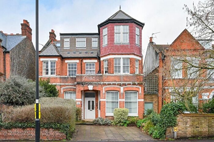 2 Bedroom Flat To Rent In Madeley Road, London, W5