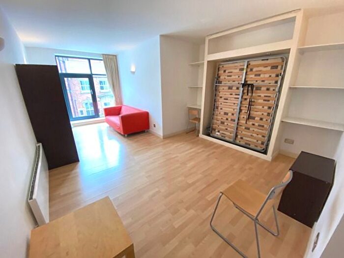 Studio To Rent In Britannia House, Leeds, LS1
