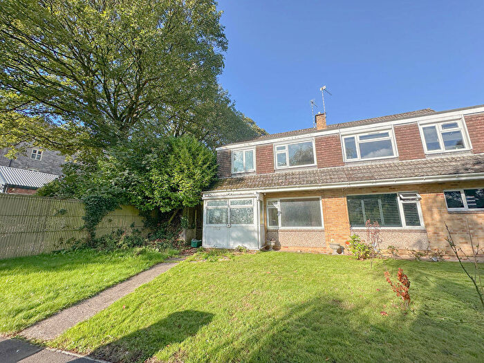 3 Bedroom Semi-Detached House For Sale In Shaftgate Avenue, Shepton Mallet, BA4