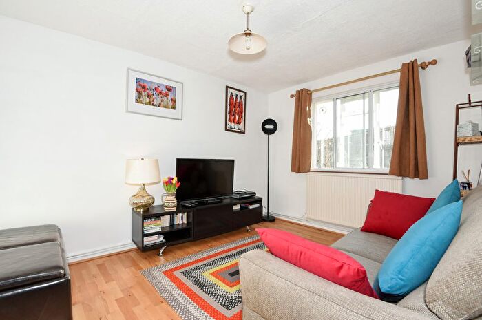 1 Bedroom Flat For Sale In Junction Road, N19