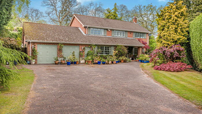 4 Bedroom Detached House For Sale In Whateley Green, Four Oaks Park, B74
