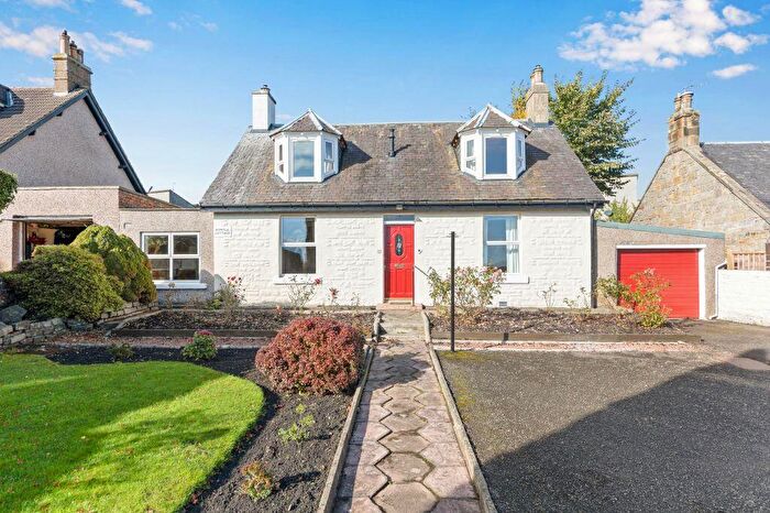3 Bedroom Link Detached House For Sale In Newliston Road, Kirkliston, EH29