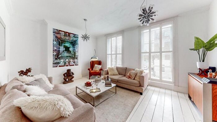 4 Bedroom Terraced House To Rent In Royal College Street, Camden, NW1