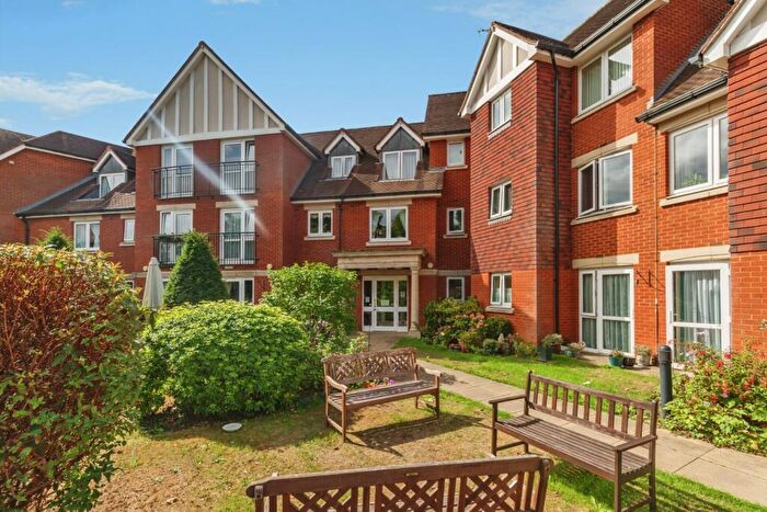 1 Bedroom Property For Sale In Linkfield Lane, Redhill, Surrey, RH1