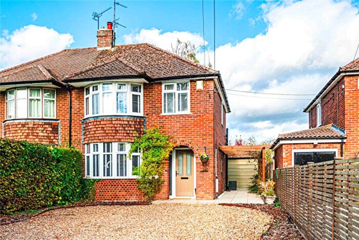 3 Bedroom Semi-Detached House For Sale In Common Road, Kensworth, Central Bedfordshire, LU6