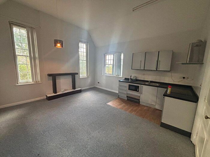 1 Bedroom Apartment To Rent In The Drive, LE8