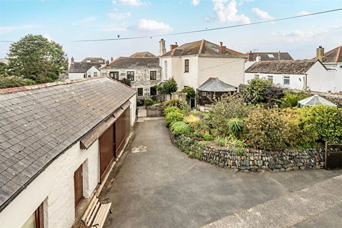 5 Bedroom Semi-Detached House For Sale In Churchtown, Mullion, Helston, TR12