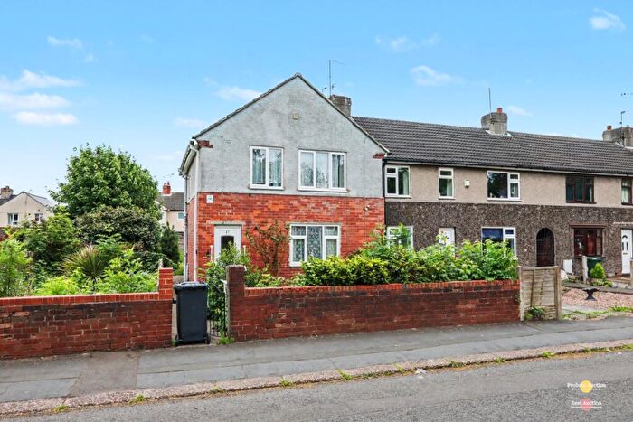 3 Bedroom End Of Terrace House For Sale In Grange Road, New Rossington, Doncaster, South Yorkshire, DN11