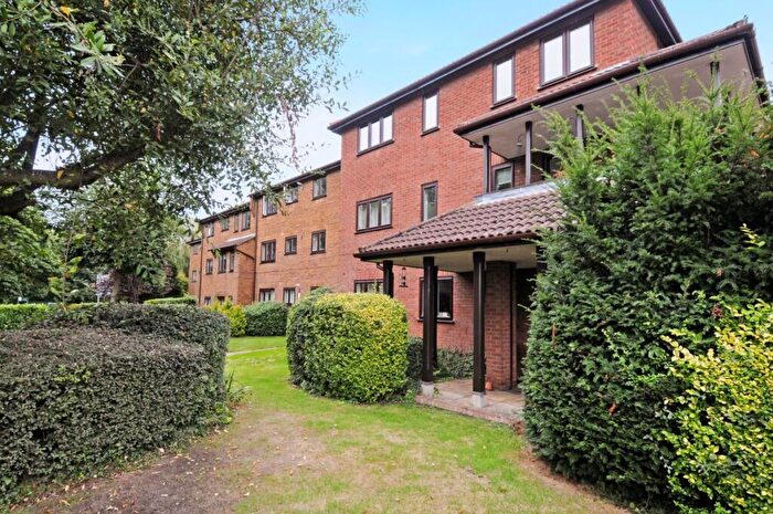 2 Bedroom Apartment To Rent In Imperial Road Windsor, SL4