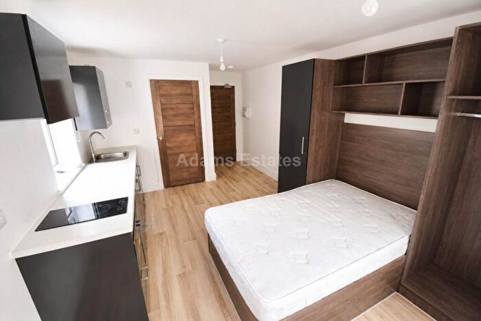 Studio To Rent In Charndon Close, Reading, RG2