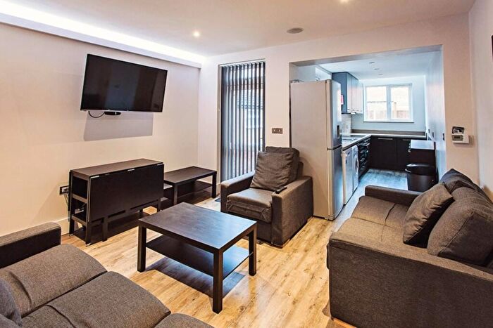 6 Bedroom Terraced House To Rent In Shakespeare Street, Loughborough, LE11