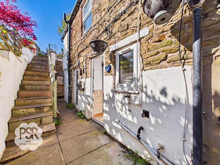 2 Bedroom Flat For Sale In Market Street, New Mills, SK22