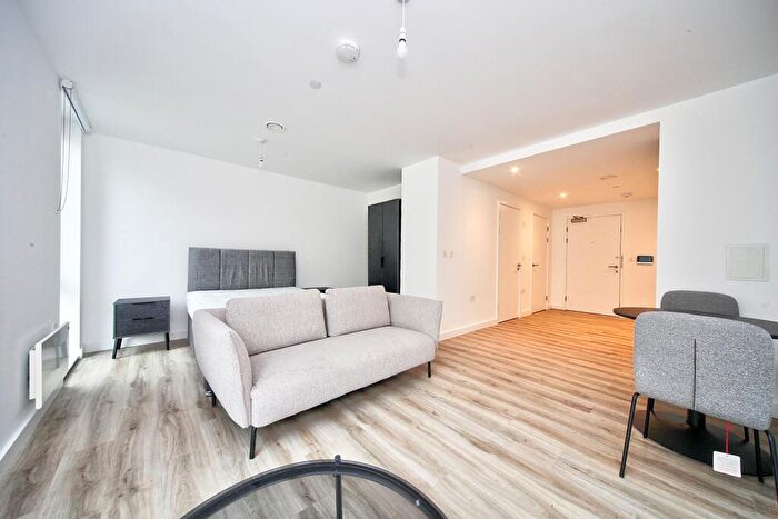 Apartment To Rent In Viva Court, Kimpton Road, Luton, LU2
