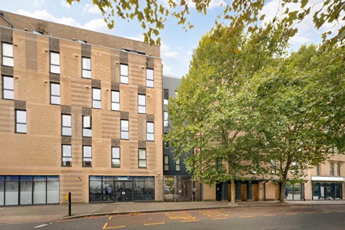 Flat For Sale In Clarence Avenue, Gants Hill, IG2