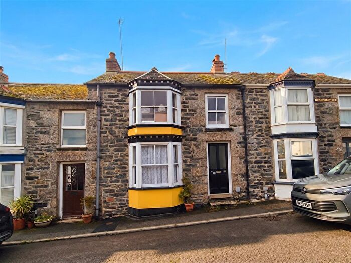2 Bedroom Cottage For Sale In Thomas Street, Porthleven, Helston, TR13