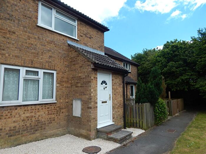 1 Bedroom Flat To Rent In Blackmore Road, Shaftesbury, SP7