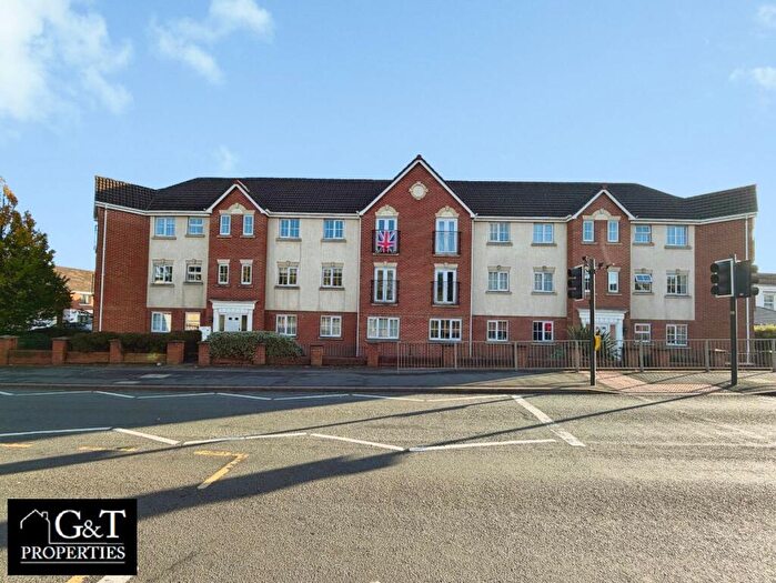 2 Bedroom Flat For Sale In Reddal Hill Road, Cradley Heath, B64