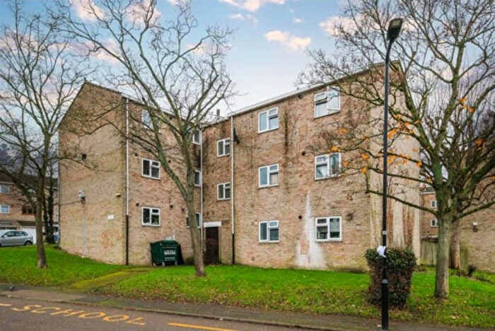 1 Bedroom Flat For Sale In Wyemead Crescent, London, E4