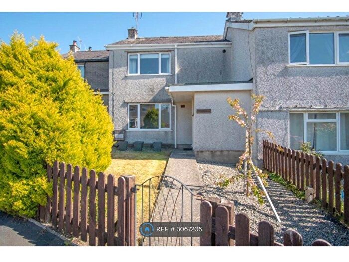 2 Bedroom Terraced House To Rent In Cil Coed, Bangor, LL57