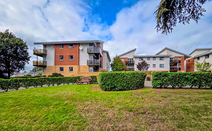 2 Bedroom Apartment For Sale In Acorn Gardens, Plympton, PL7