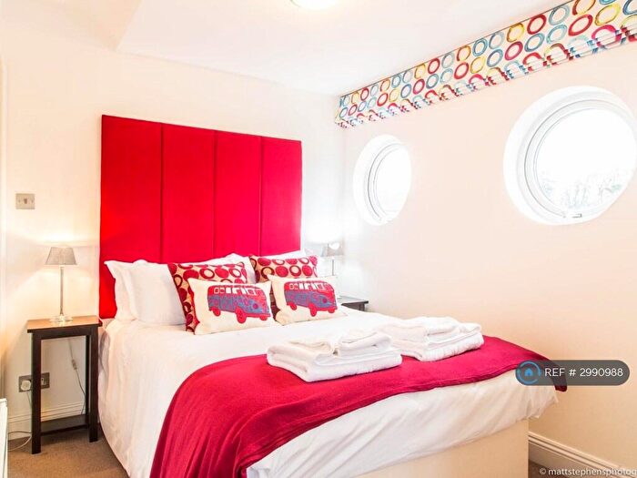 Studio To Rent In Burnaby Rd, Bournemouth, BH4
