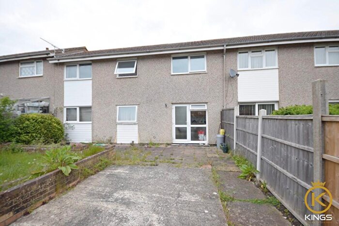 4 Bedroom Terraced House To Rent In Franklin Court, Guildford, GU2