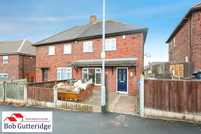 3 Bedroom Semi-Detached House To Rent In Brundall Oval, Bentilee, Stoke On Trent, ST2