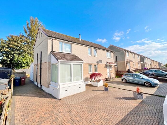 3 Bedroom Semi-Detached House For Sale In Stockbridge Crescent, Kilbirnie, KA25