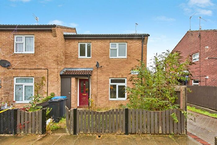 2 Bedroom End Of Terrace House For Sale In Shalfleet Drive, Alvaston, Derby, DE24