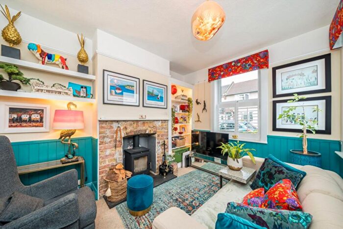 2 Bedroom End Of Terrace House For Sale In Portland Crescent, Mottingham, SE9
