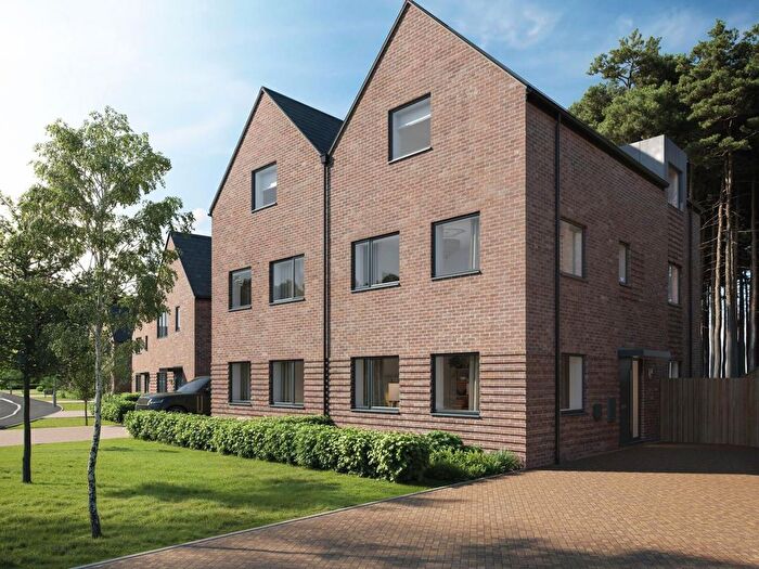 3 Bedroom Semi-Detached House For Sale In Bream Way, Wokingham, RG40
