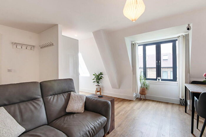 1 Bedroom Flat For Sale In North Ash Road, New Ash Green, DA3