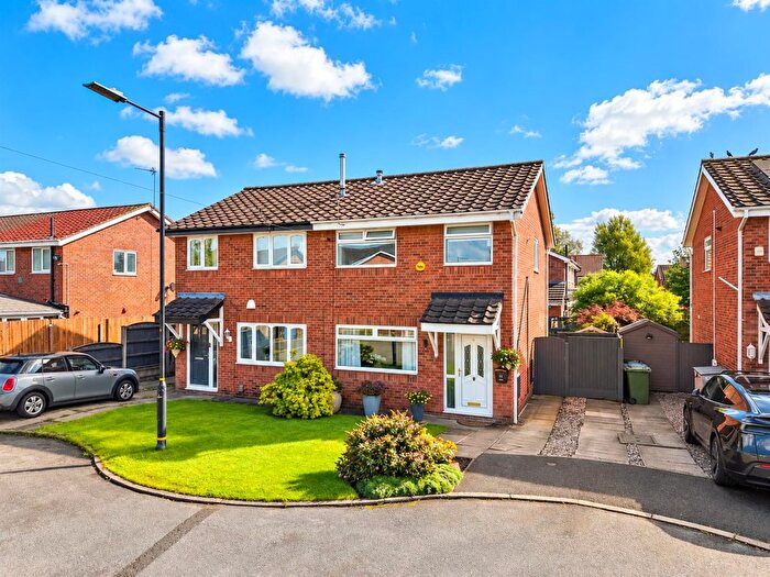 3 Bedroom Semi-Detached House For Sale In Larchwood Close, Sale, M33