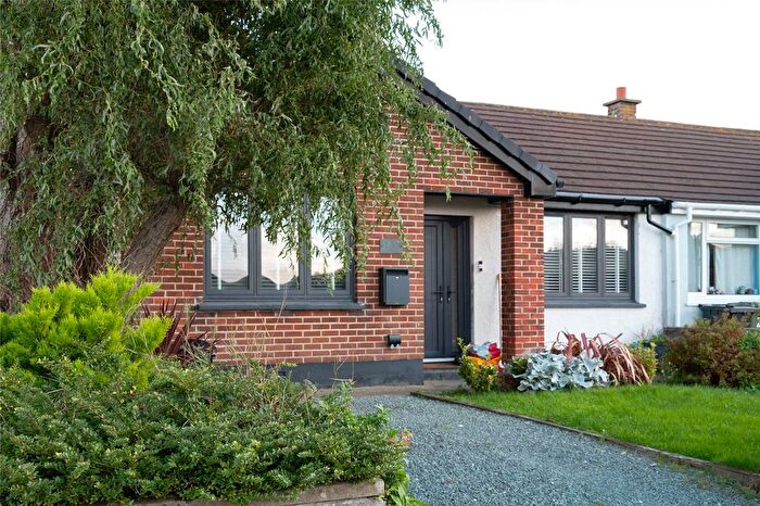 2 Bedroom Bungalow For Sale In Bryn Glas, Aberporth, Cardigan, Ceredigion, SA43