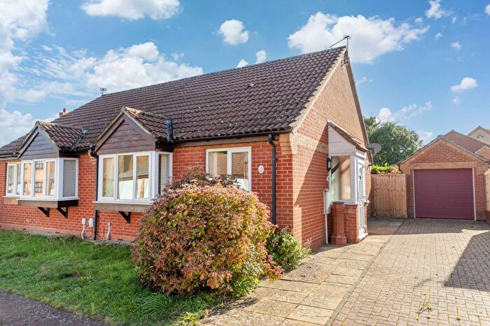 2 Bedroom Semi-Detached Bungalow For Sale In Ash Tree Close, Attleborough, NR17