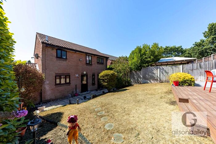 3 Bedroom Detached House For Sale In Oakdale Road, Brundall, NR13