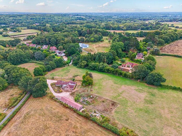 4 Bedroom Smallholding For Sale In Tote Hill, Lockerley, SO51