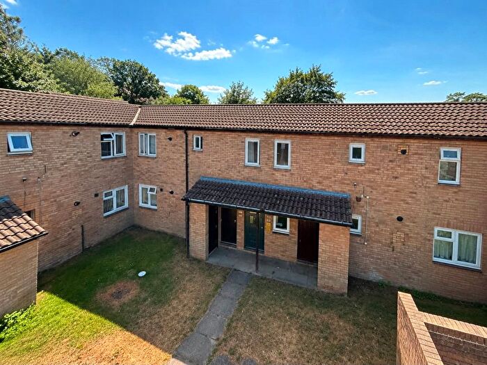1 Bedroom Flat For Sale In Downs Barn Boulevard, Downs Barn, Milton Keynes, MK14