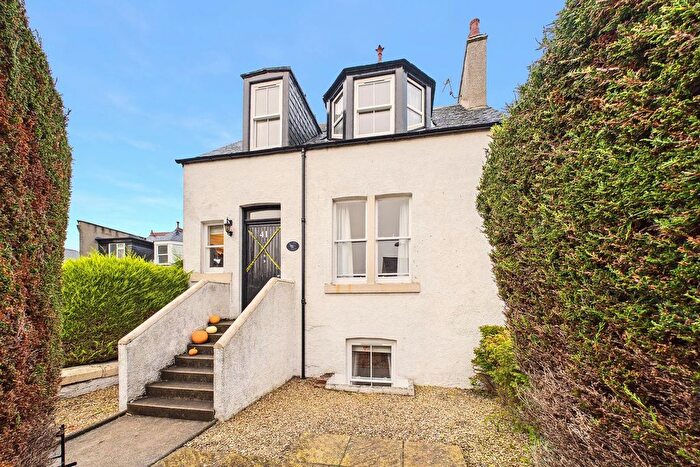 5 Bedroom Detached House For Sale In Kinnessburn Road, St Andrews, KY16