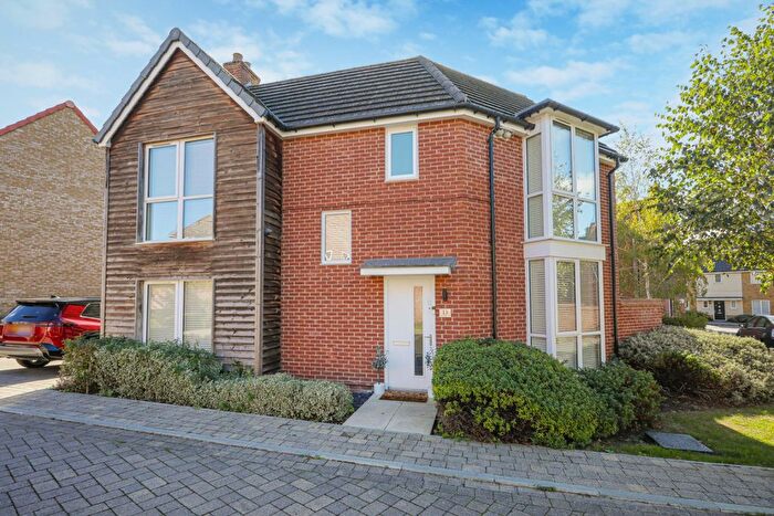 3 Bedroom Detached House For Sale In Arthur Maybury Close, Ashford, Kent, TN23