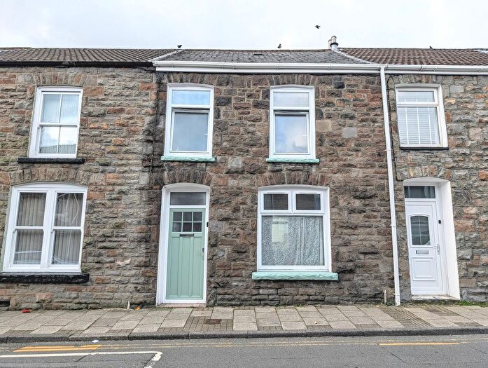 3 Bedroom Property To Rent In Maindy Road, Pentre, CF41