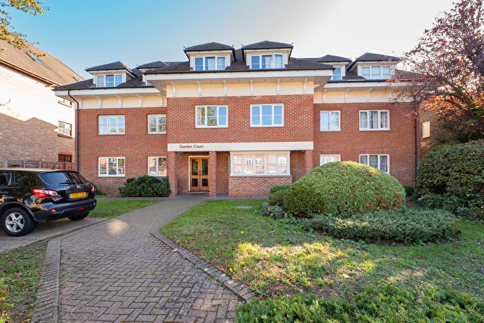 2 Bedroom Flat For Sale In Grange Road, Sutton, SM2