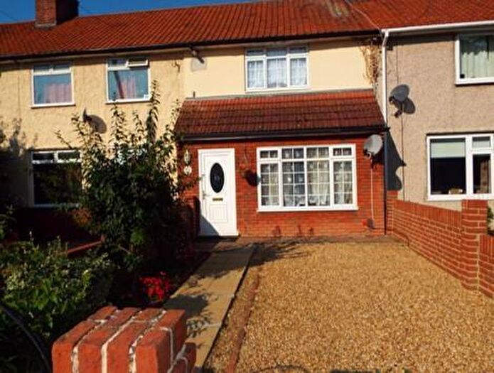 3 Bedroom Terraced House To Rent In Brittain Road, Dagenham, RM8