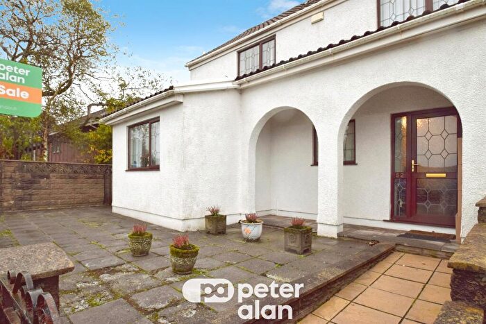 3 Bedroom Semi-Detached House For Sale In Cheriton Crescent, Portmead, Swansea, SA5